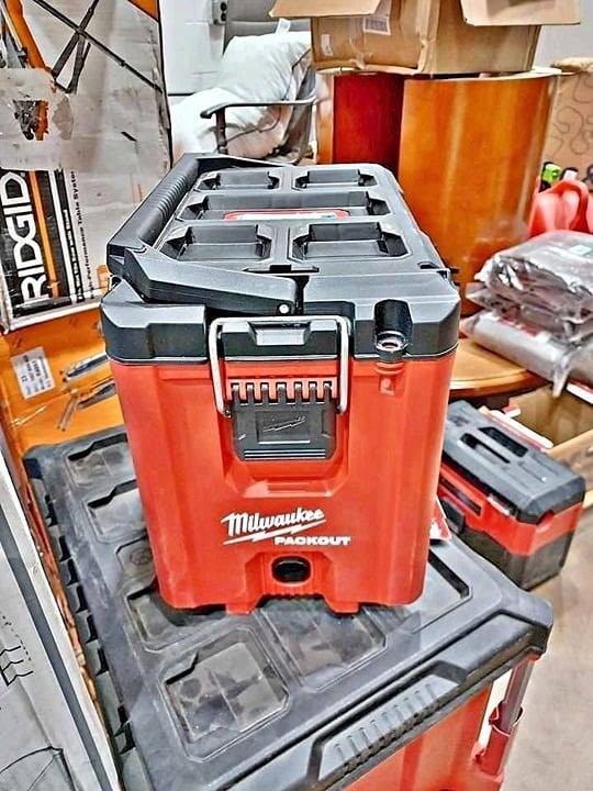 Milwaukee 48-22Milwaukee 48-22-8422 PACKOUT Heavy Duty Impact Resistant Compact