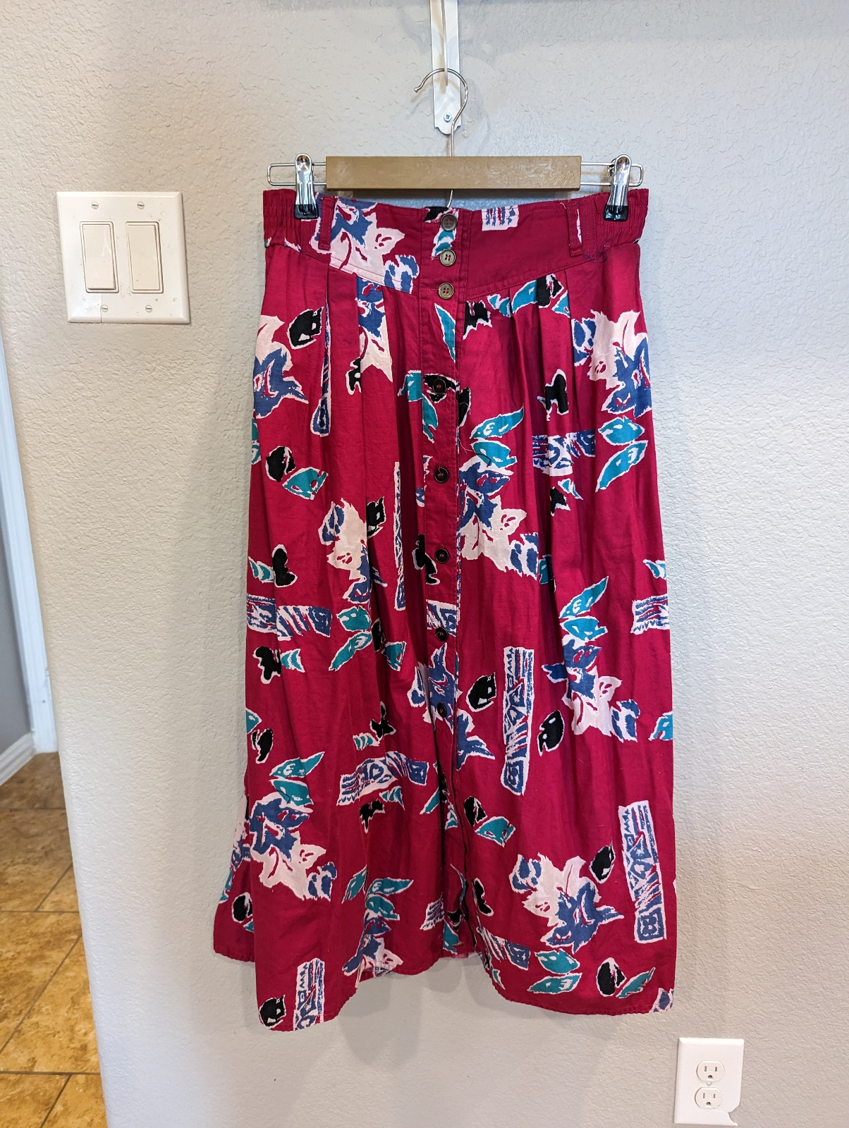 Vintage 80s 90s hot pink high waisted print broom skirt M