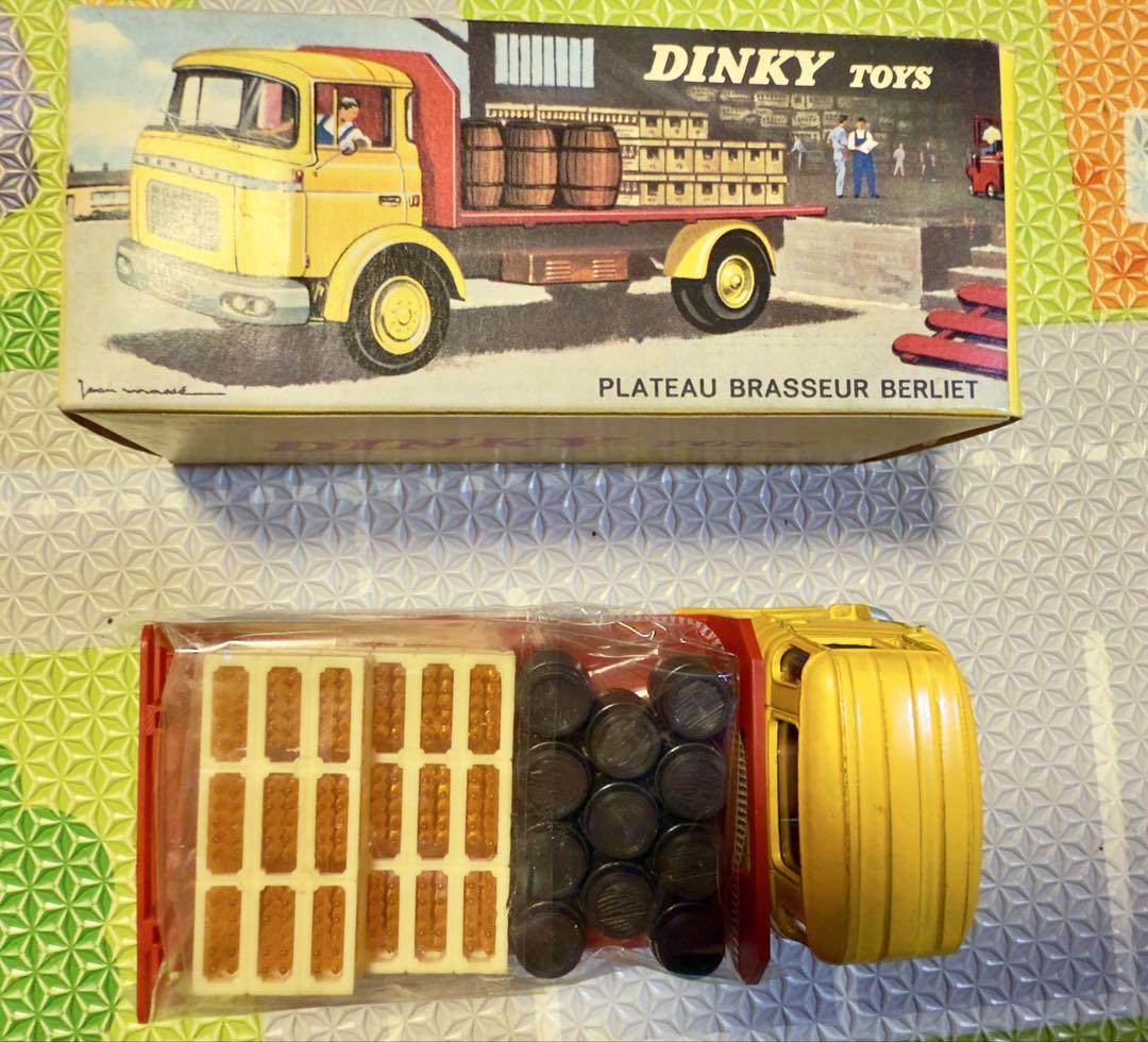 Vtg Dinky Toys Car #38e Green Armstrong Siddeley Coupe Lt