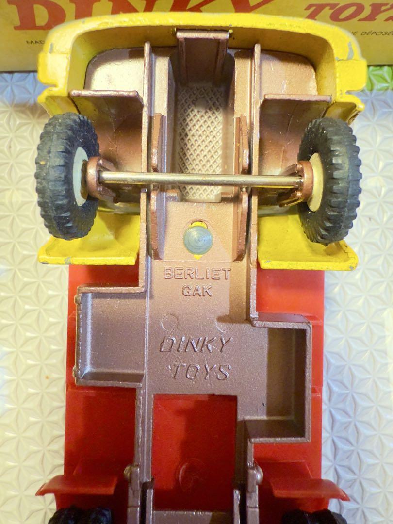 DINKY TOYS FRANCE - 588 - mint rare Cars