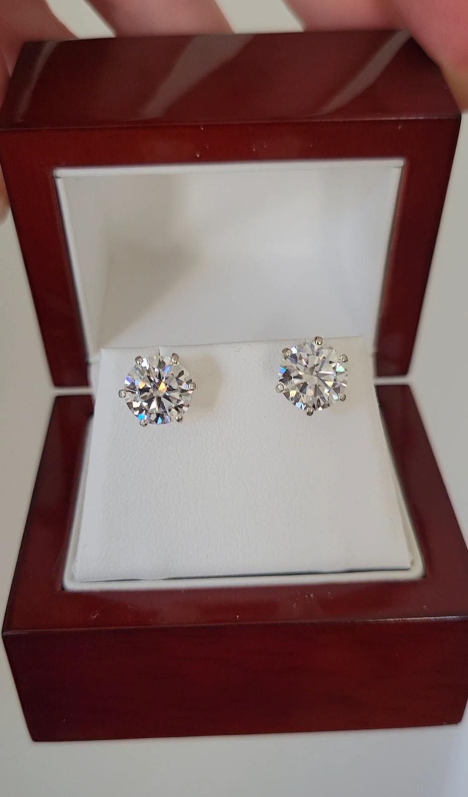 Certified 4ct Moissanite Stud Earring