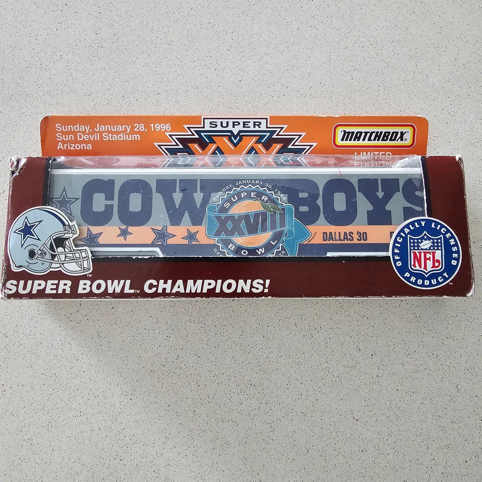 Dallas Cowboys 1996 Super Bowl Champions Limited Edition Diecast Semi Collectibl