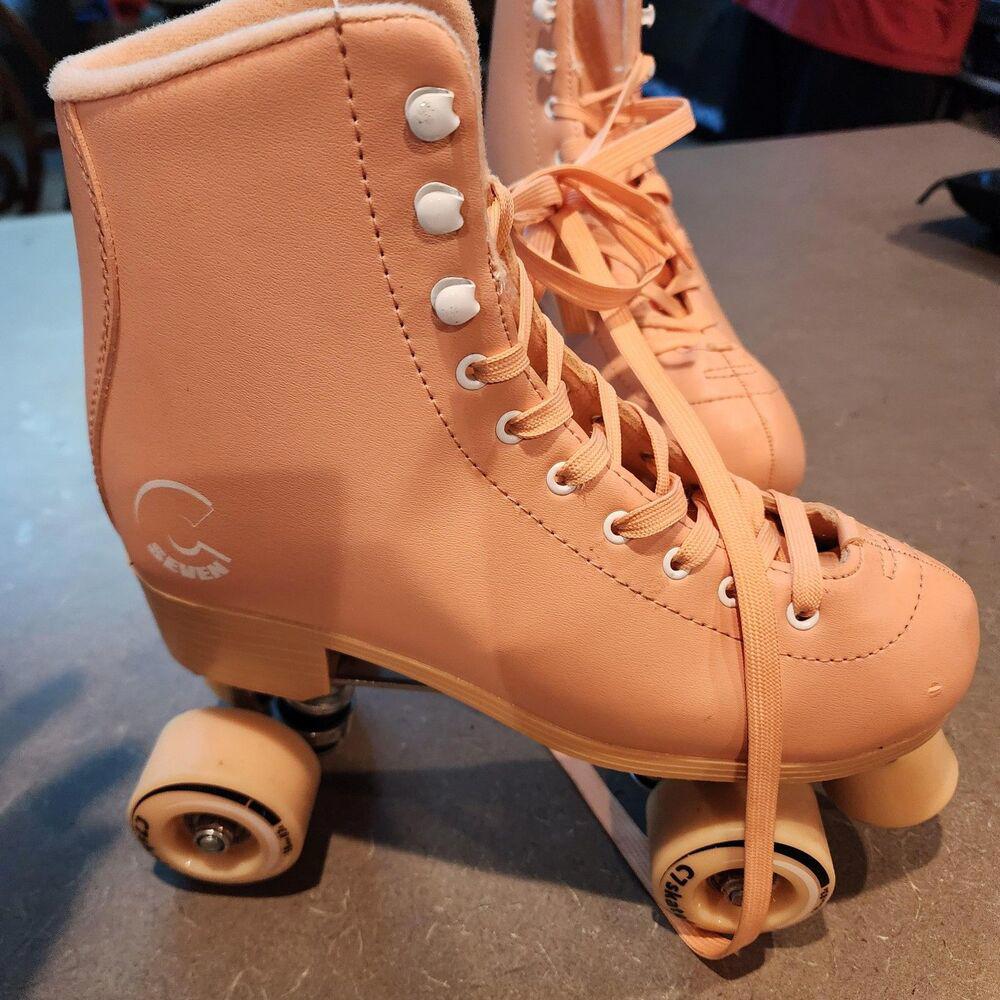 Worn twice Seven7 Pink Rollerskates roller quad skates peach 8 beautiful