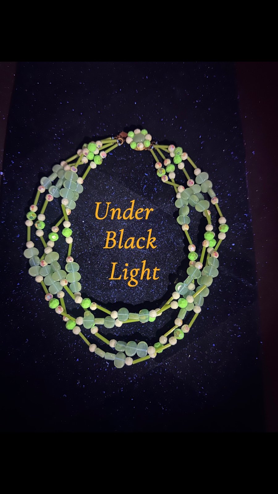 Vtg: 4-Strand Green/White Iridescent Glass Necklace w/Fancy Push Fancy Clasp