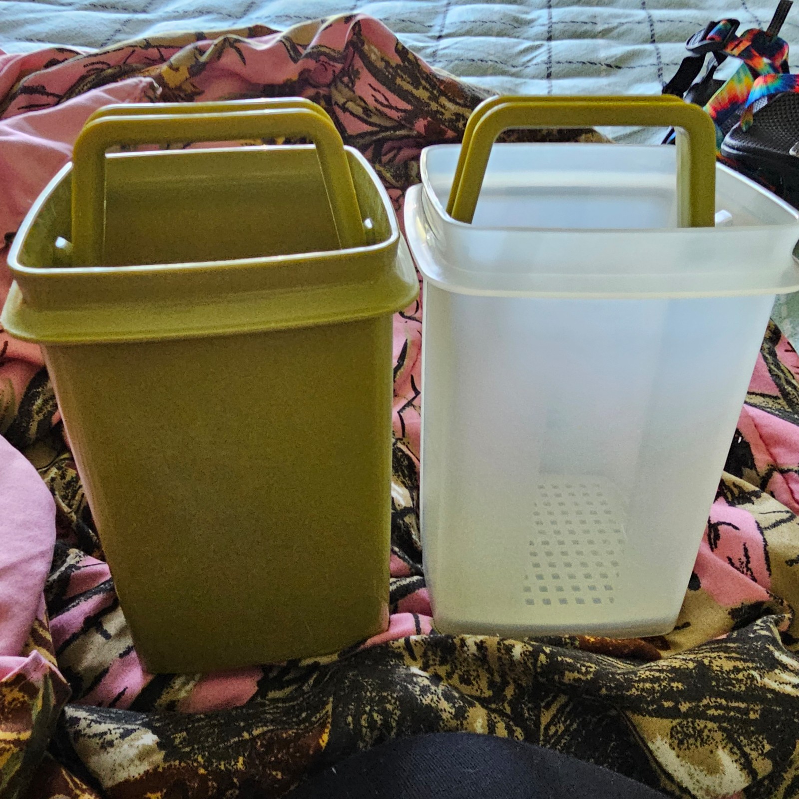 Tupperware pick a deli pickle keeper