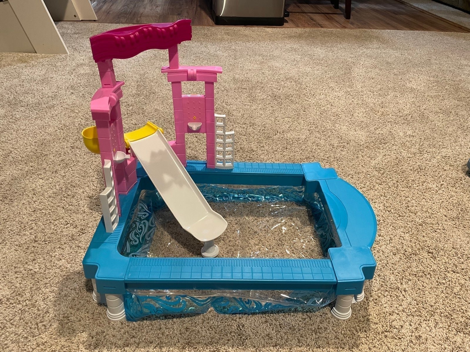 Vintage Mattel Barbie Fabulous Fountain Pool 2000