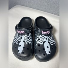 *Black Venom Spider-Man classic clog Crocs, Size M7/W9 – repaired *free shipping