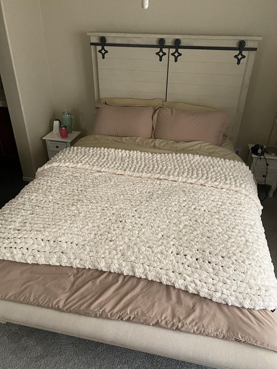 Chunky Knit Blanket Throw,Soft Chenille Yarn Throw 50x60，Handmade