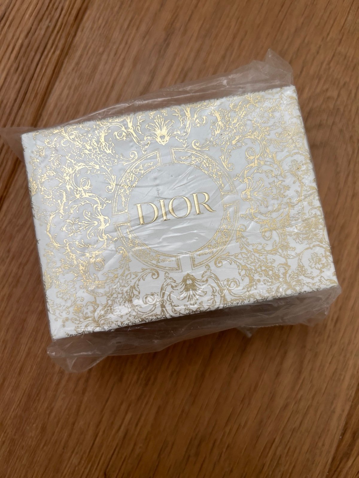 Dior BEAUTY GOLD EMBOSSED jewelry box