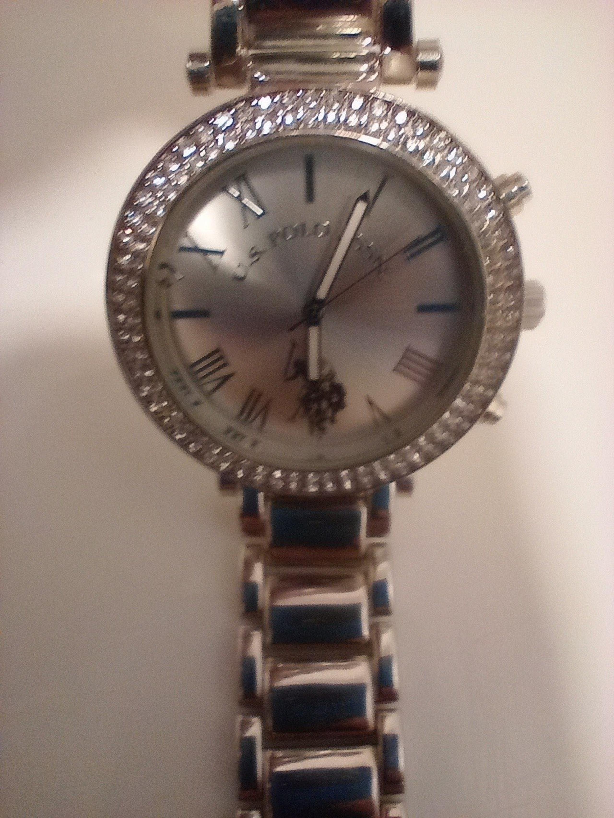 U.S. Polo Assn. Women's Quartz Silver-Toned Dress Watch (Model: USC40172)