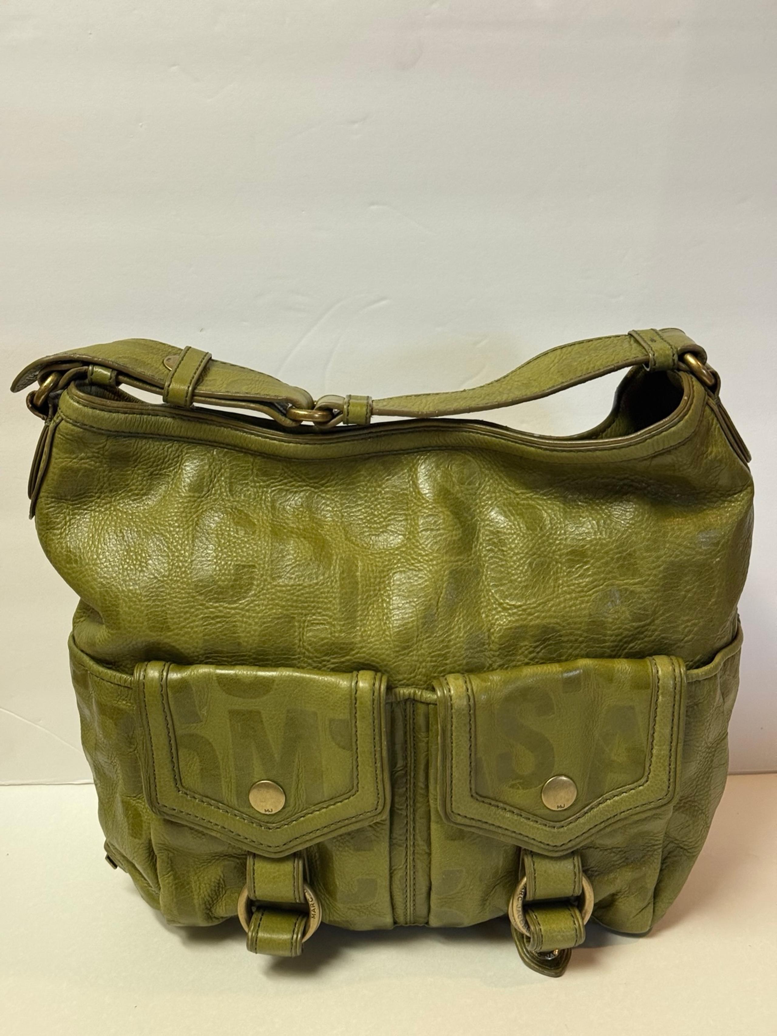 Marc by Marc Jacobs Green Bag with Letters. Great used Condition
Marc By Marc Ja