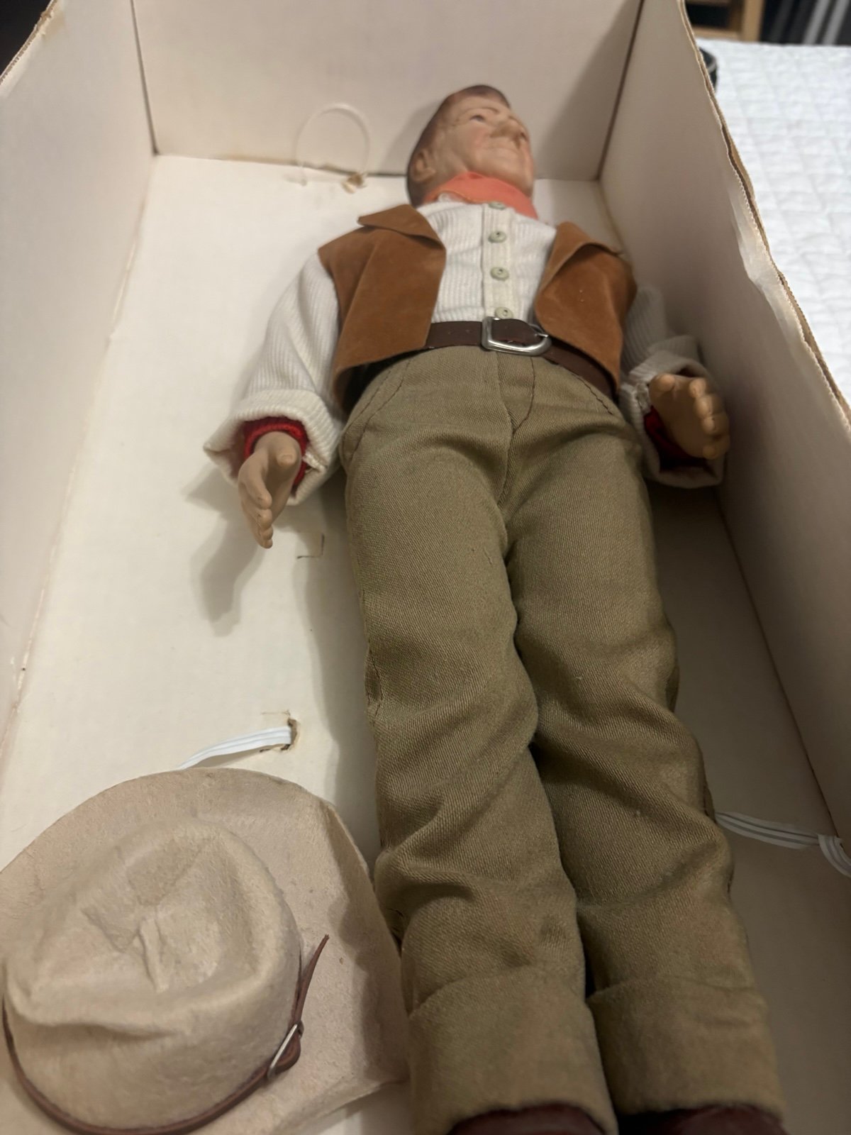 1981 One year edition Effanbee John Wayne doll with hat and letter authenticity.