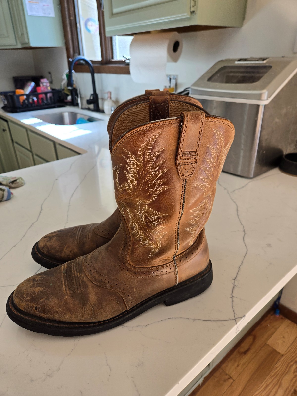 Mens ariat cowboy boots size 13