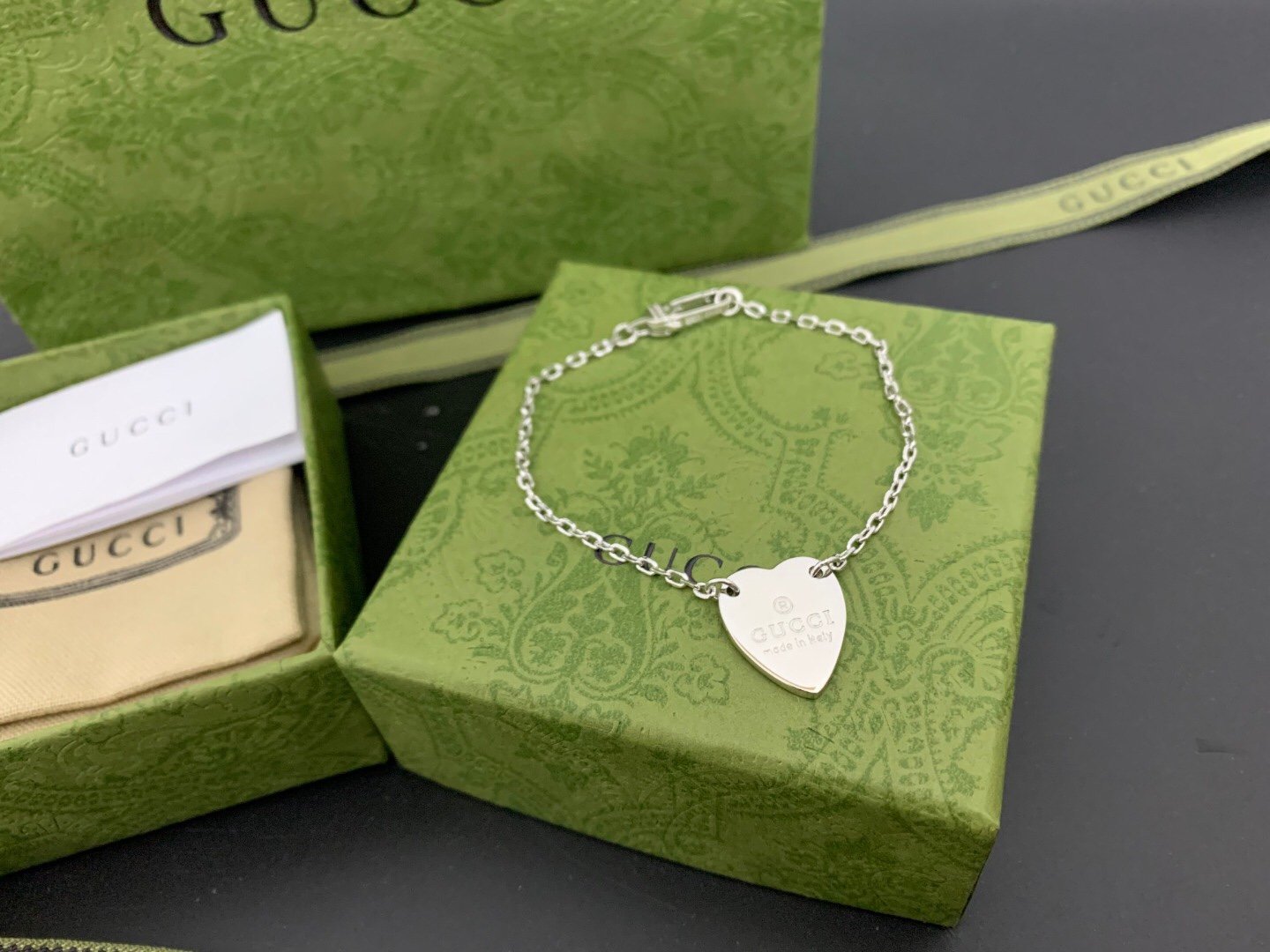 Bracelet