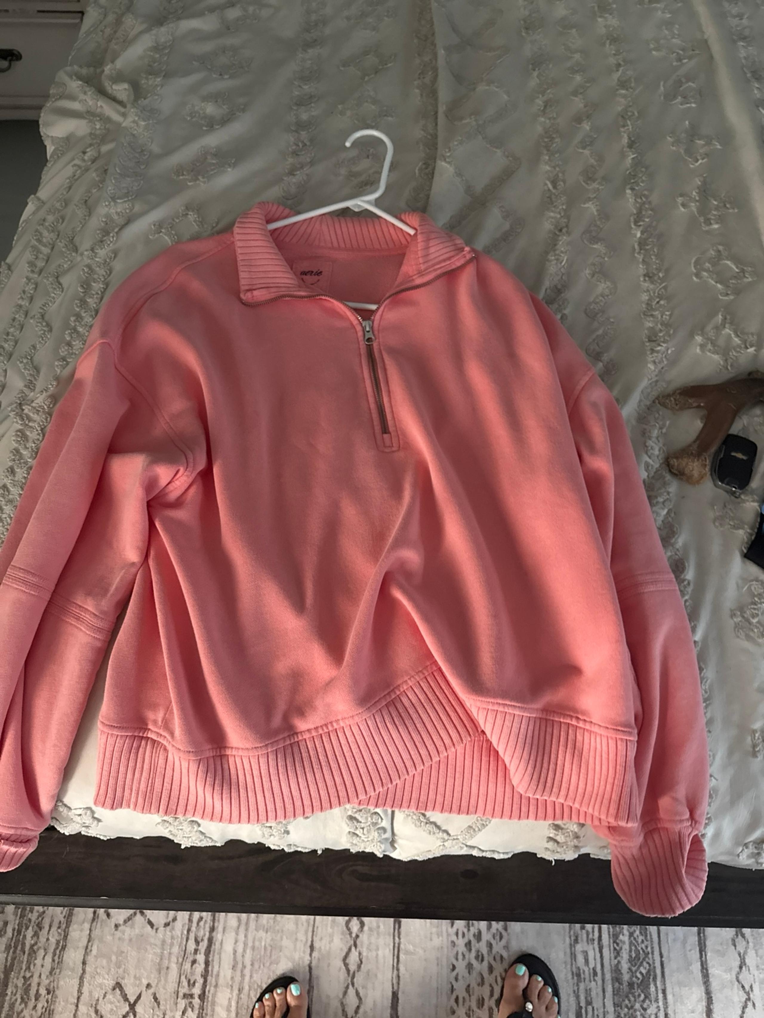 Women’s sweatshirt