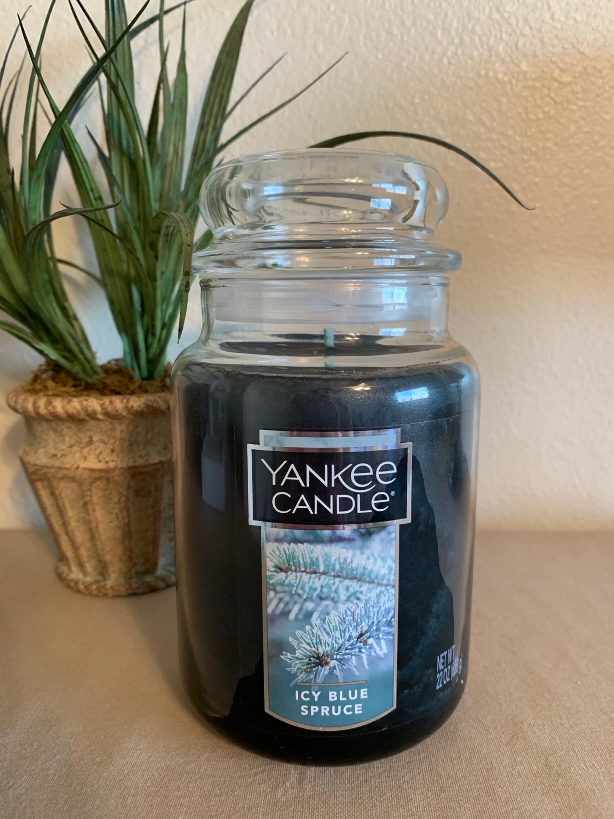 Yankee Candle Icy Blue Spruce