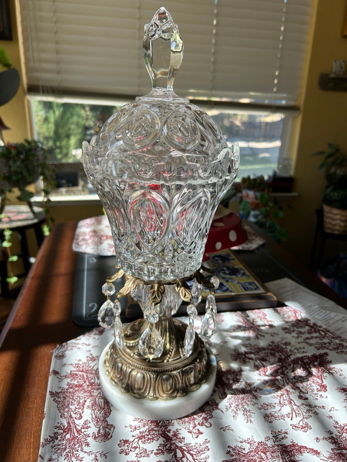 Amazing vintage crystal candy dish Hollywood regent  stone and brass