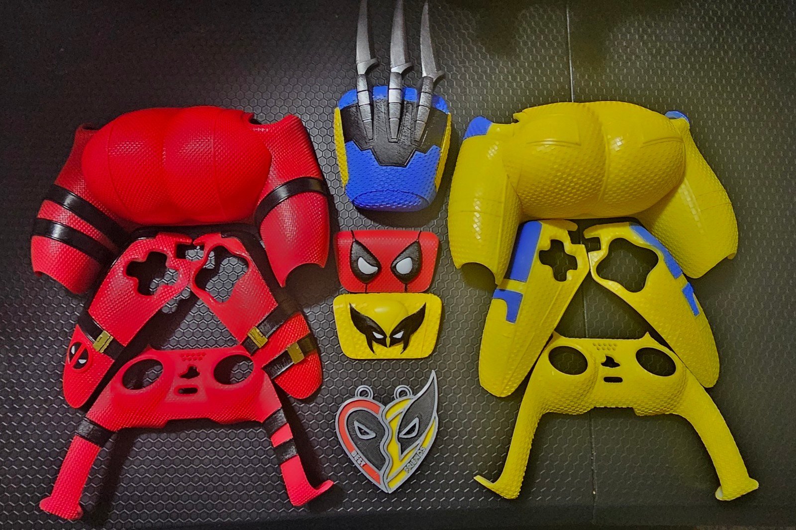 Custom Superhero-Themed Controller Shells - Deadpoo - Wolverine (85 each).