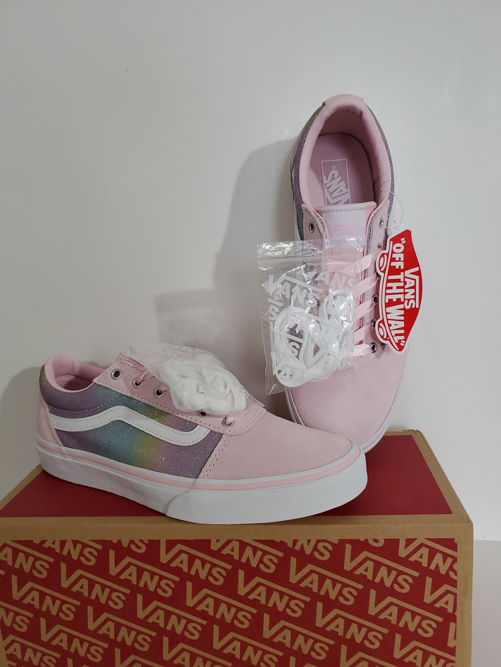 Vans Ward Rainbow Glitter/Blushing Sneakers Big Kids Size 6