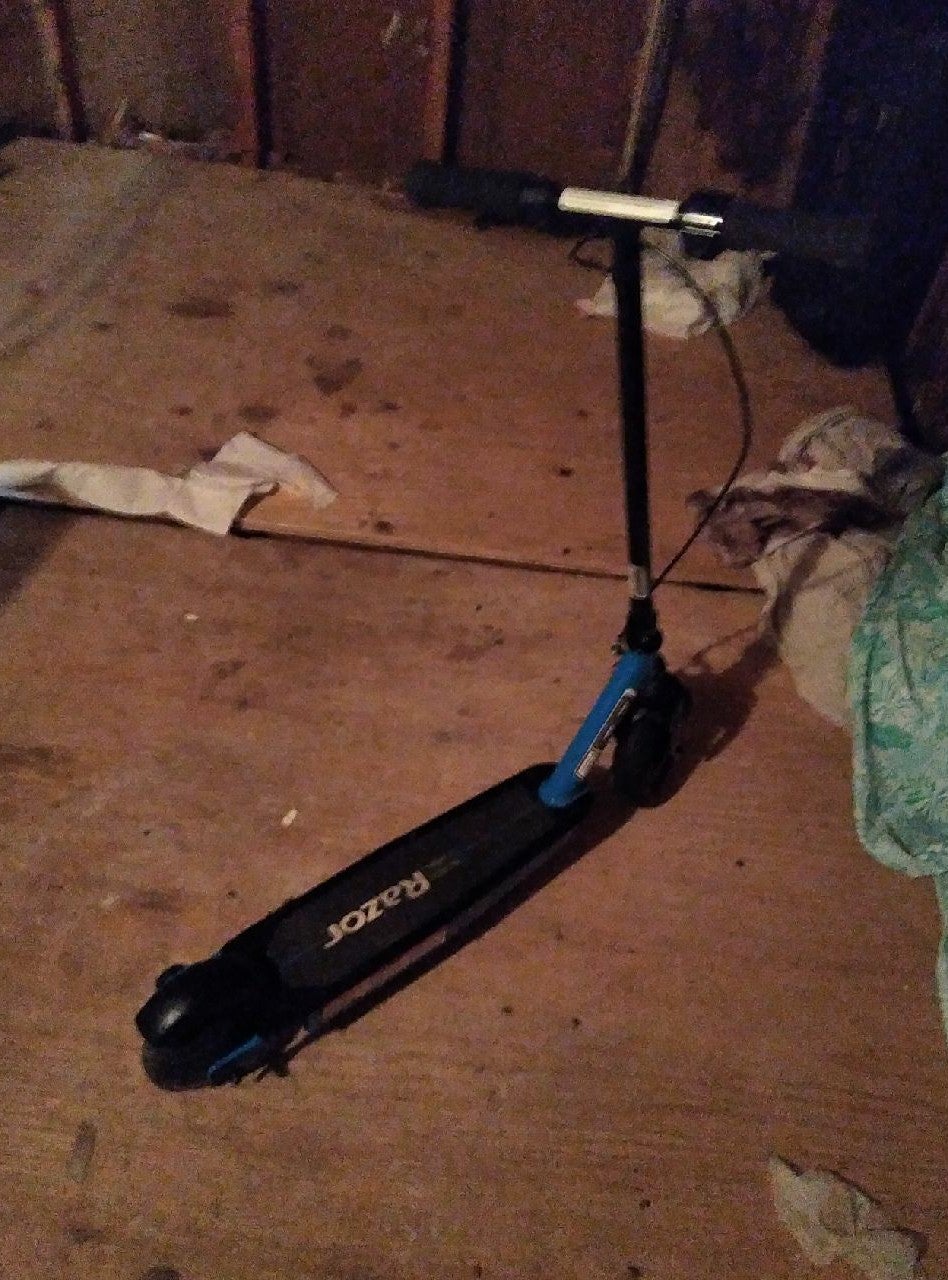 Electric scooter