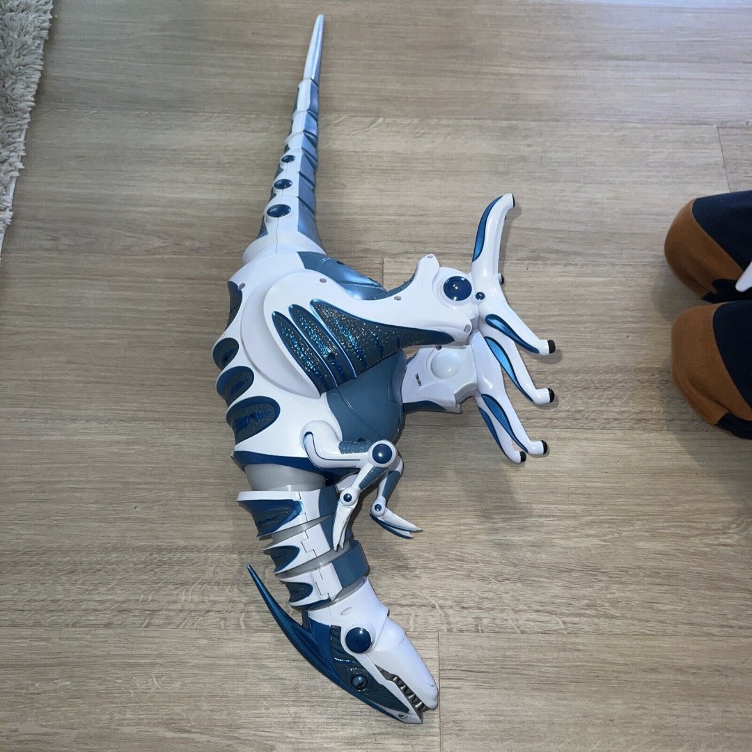 Wowwee Robosaurus store Blue Rc A050624