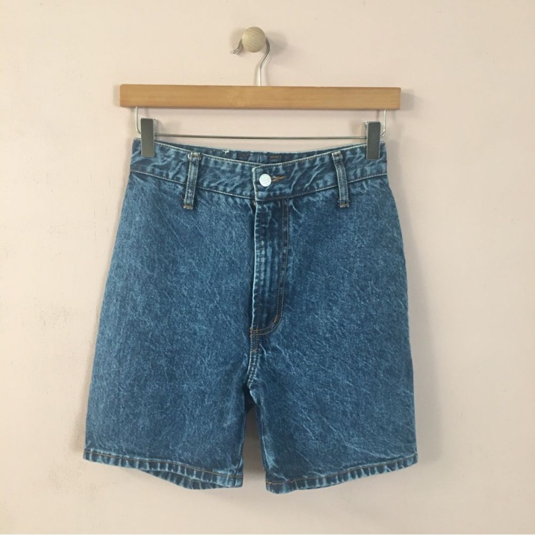 Vintage Bongo Medium-Dark Wash High Waist Denim Bermuda Shorts Size 5 EUC