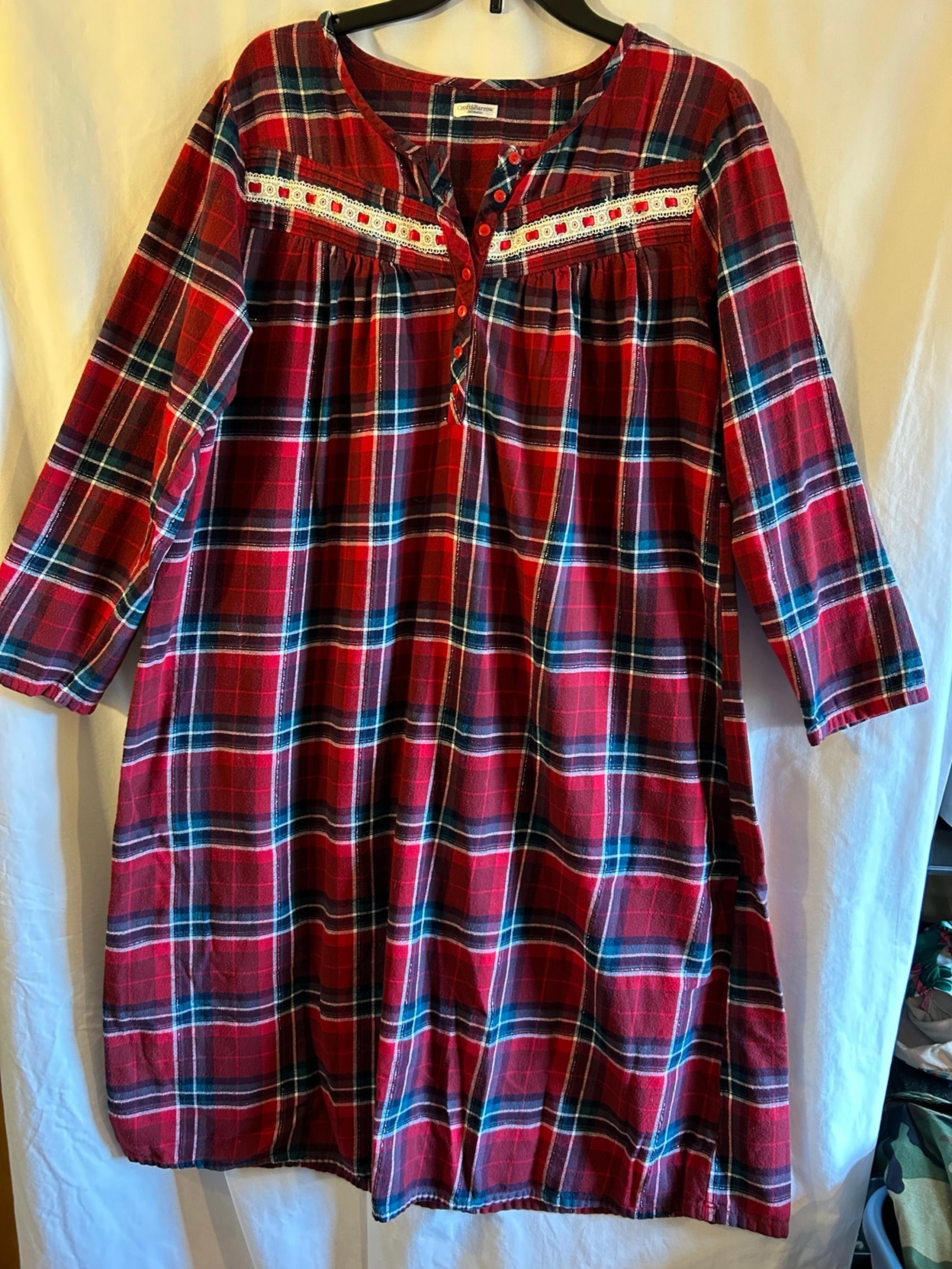 Women’s nightgown