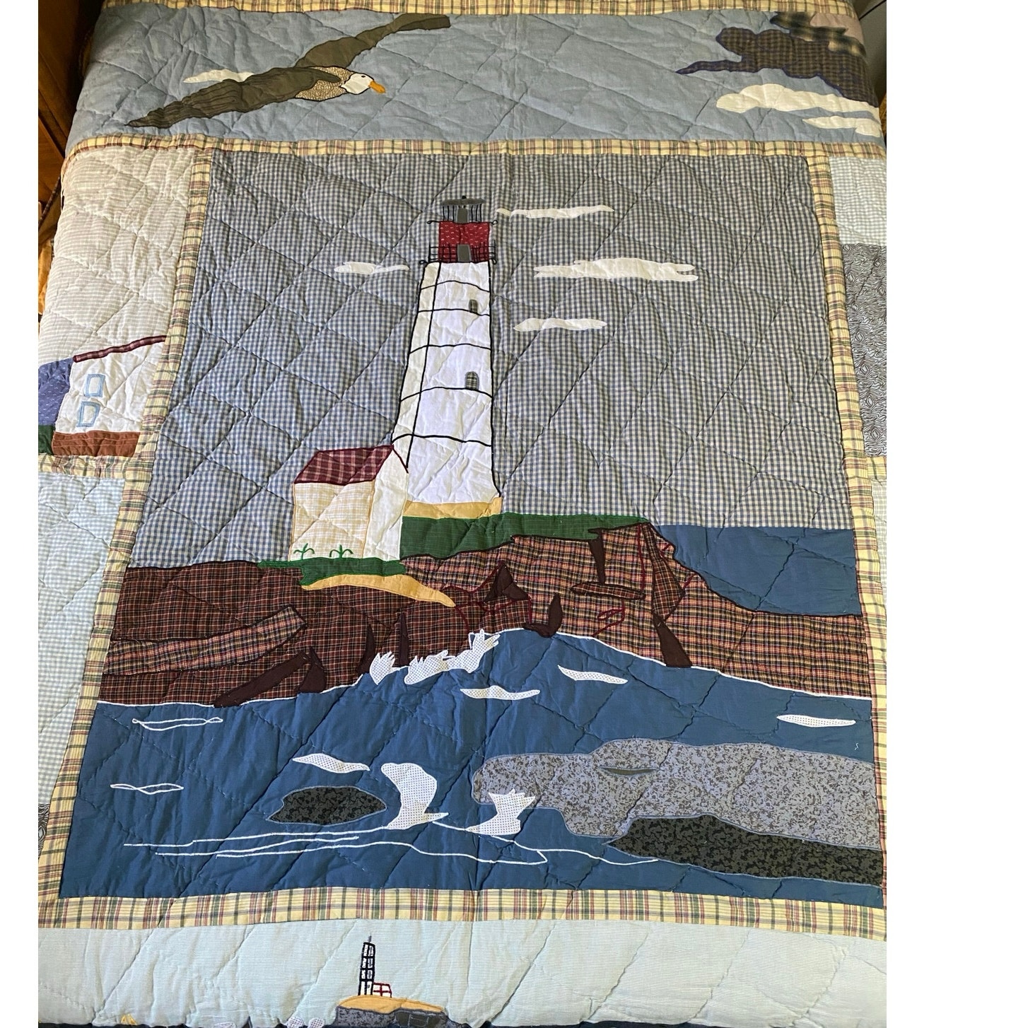 Lighthouse by the Bay 100% Cotton reversible Quilt appliqued Patchwork Wall hang