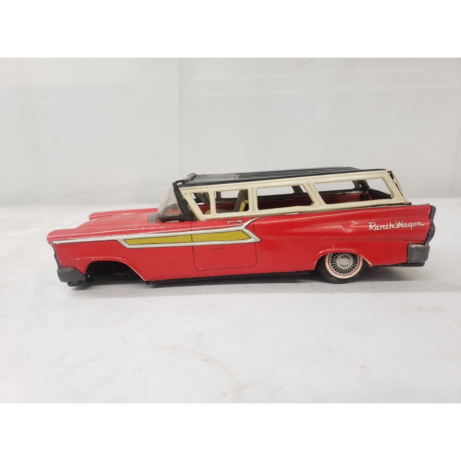 1960年代 バンダイ フォード FORD RANCH WAGON ブリキ玩具