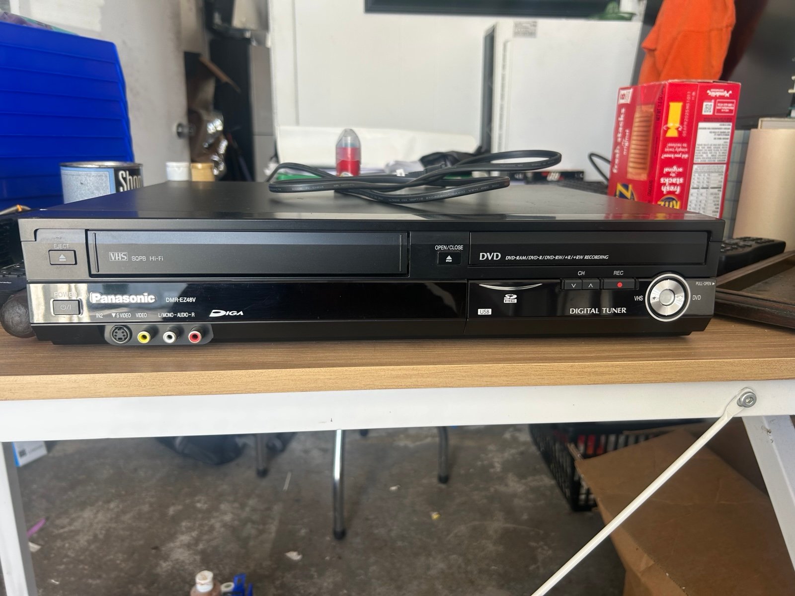 Panasonic dmr-ez48v vhs dvd recorder player