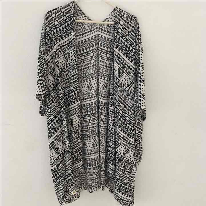 NWOT handmade Bask Designs kimono OS