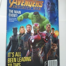 Avengers Infinity War Official Movie Special Magazine NM Cond Titan Thanos