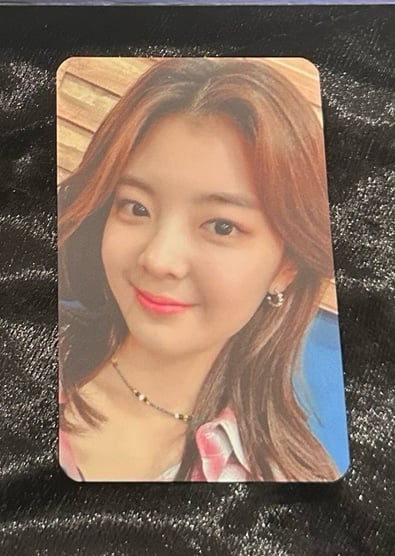 Itzy Lia photocard