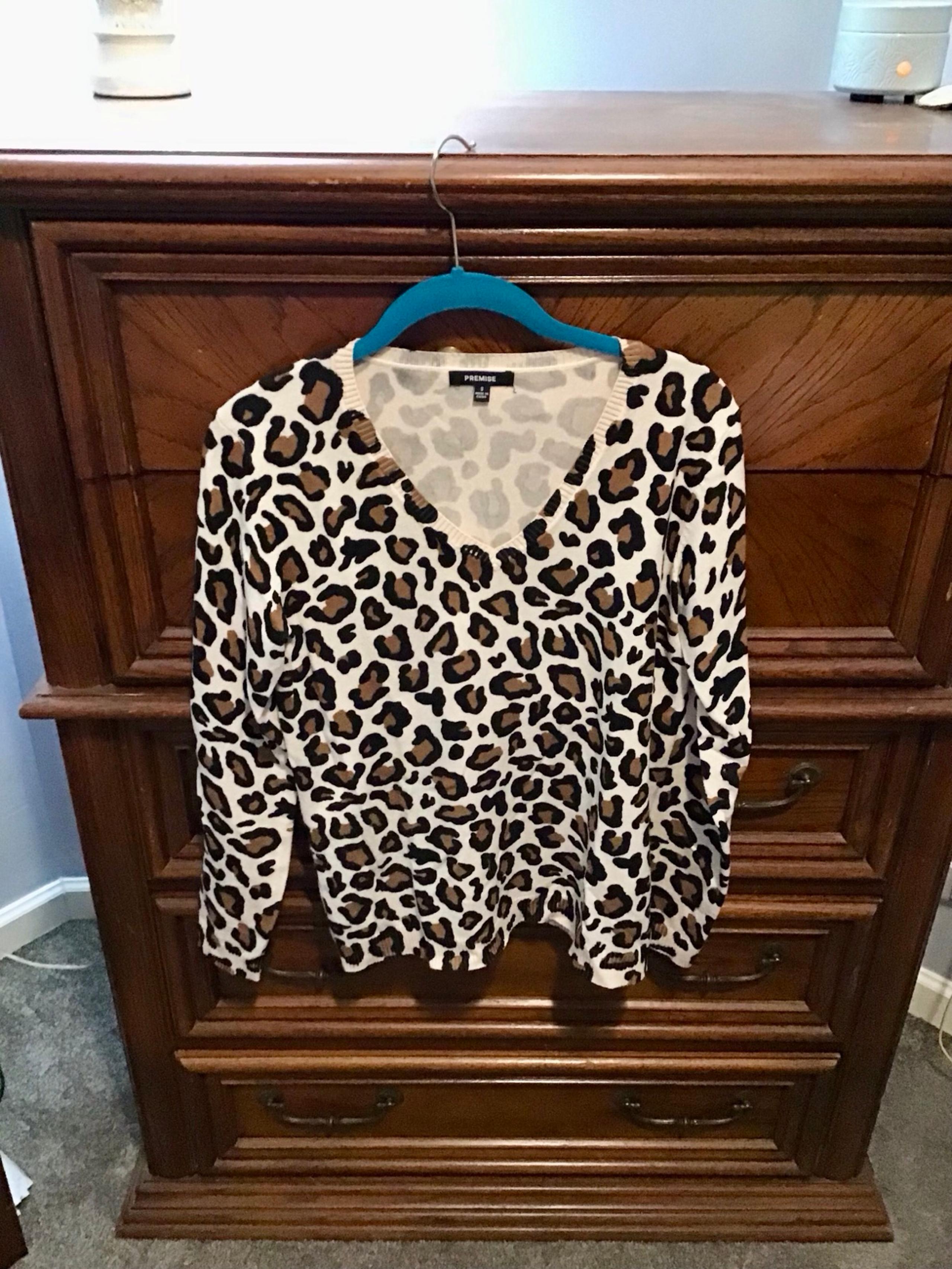 Animal Print Premise V Neck Sweater Size S