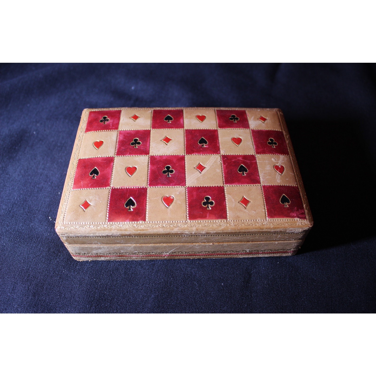 RARE VINTAGE EMBOSSED ART ITALIAN LEATHER PLAYING CARD BOX CASE HOLDER