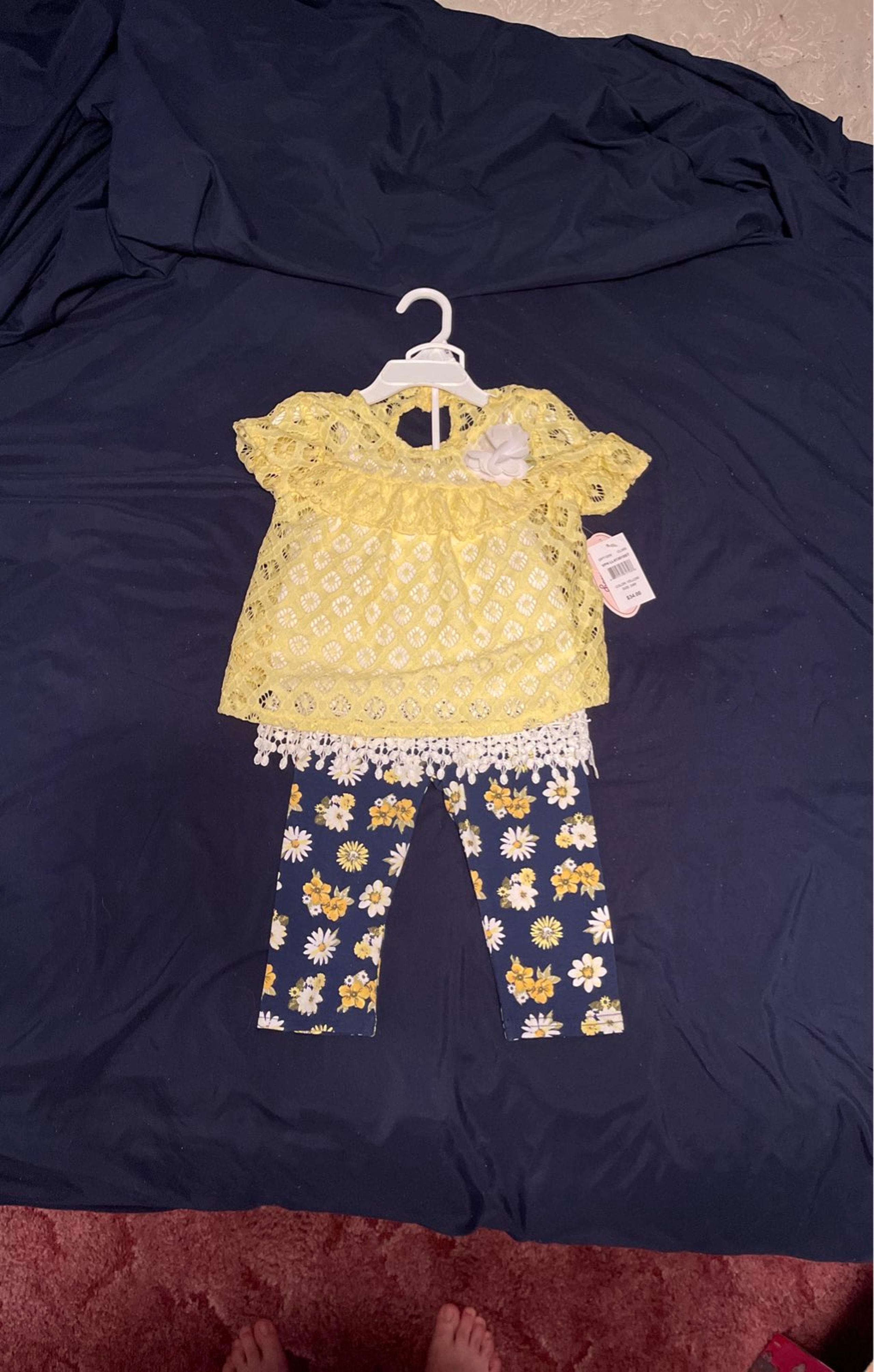 Brand New Little Lass Daisy Outfit