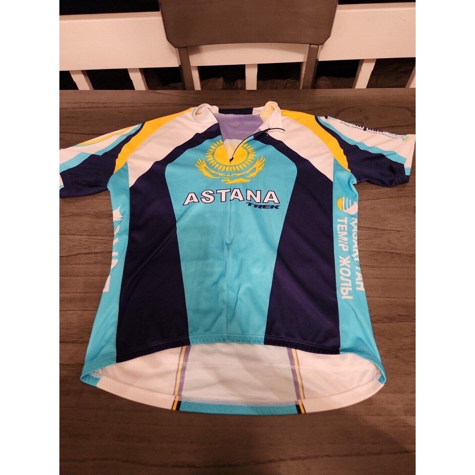 UCI Astana Trek cycling team shirt Size 2xl Bontrager Nwot