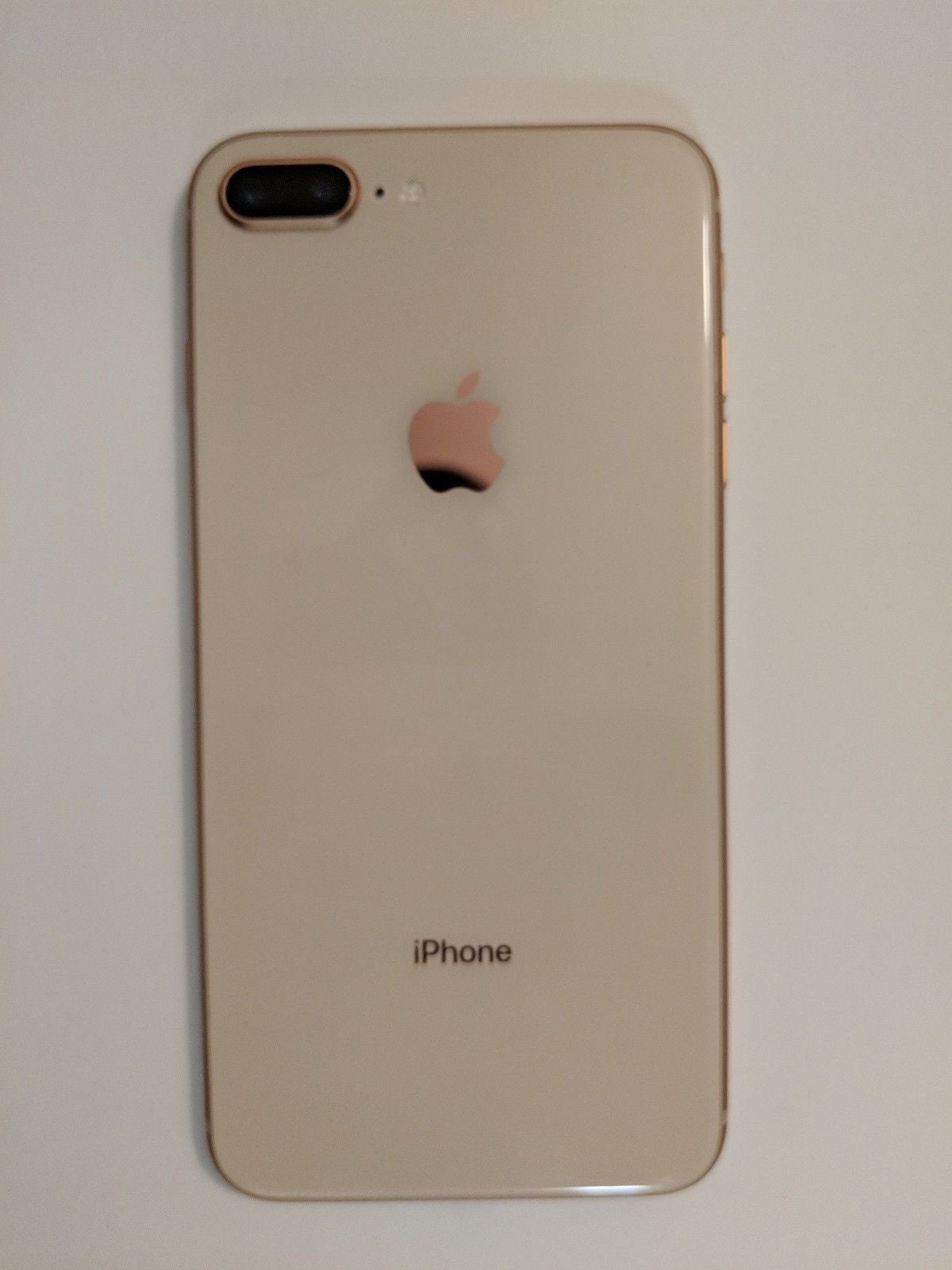 iPhone 8 Plus