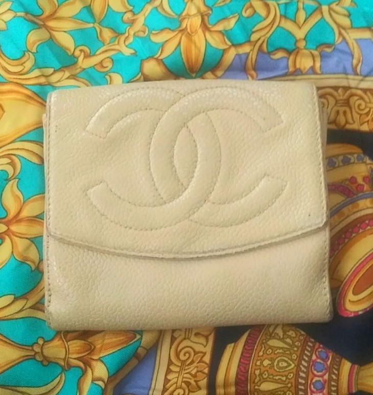 Authentic Vintage CHANEL Tan Lambskin Leather Folding Wallet with CC Logo