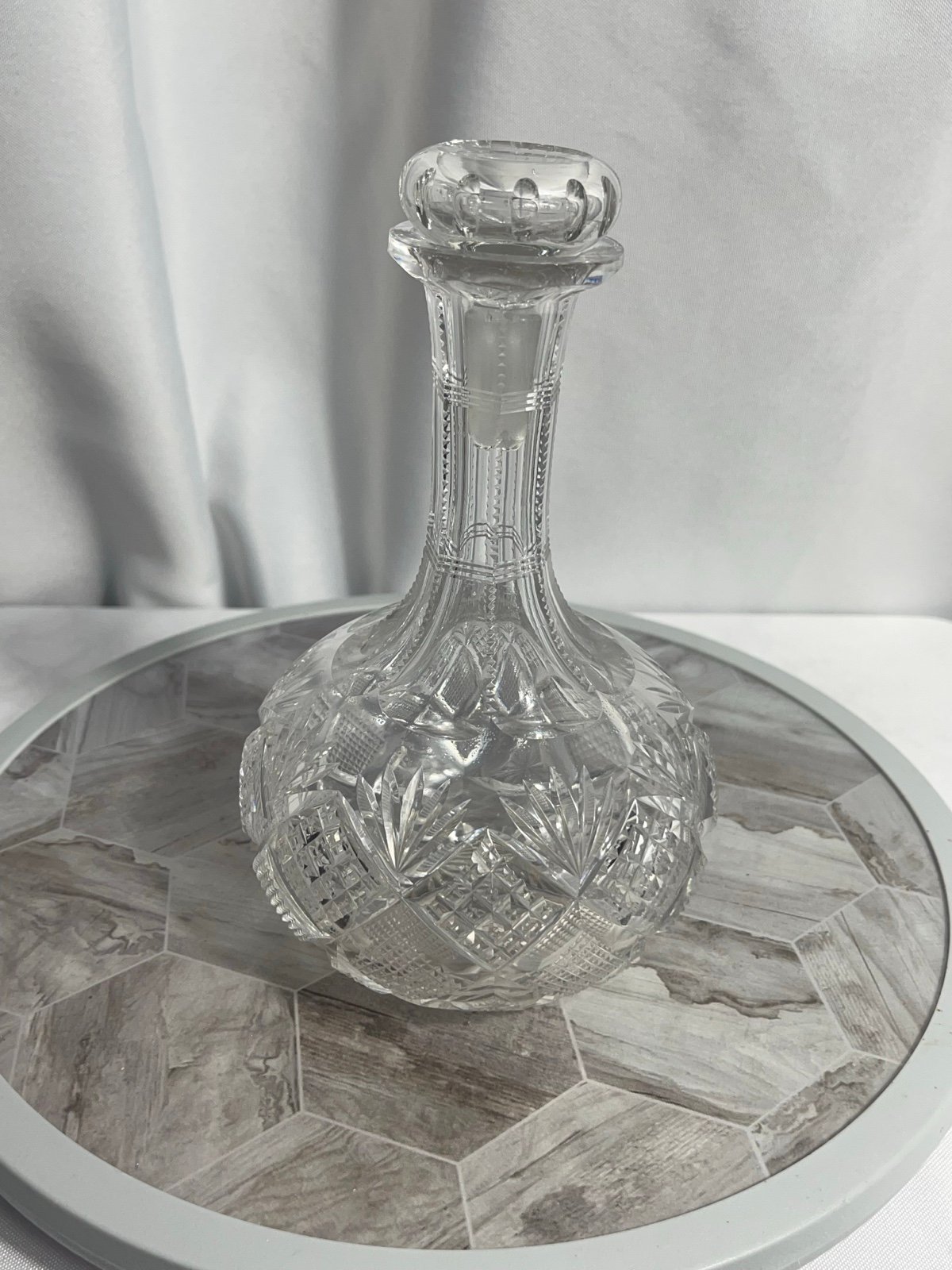 Vintage Crystal Glass Ship Decanter Star/Pinwheel Design Elegant