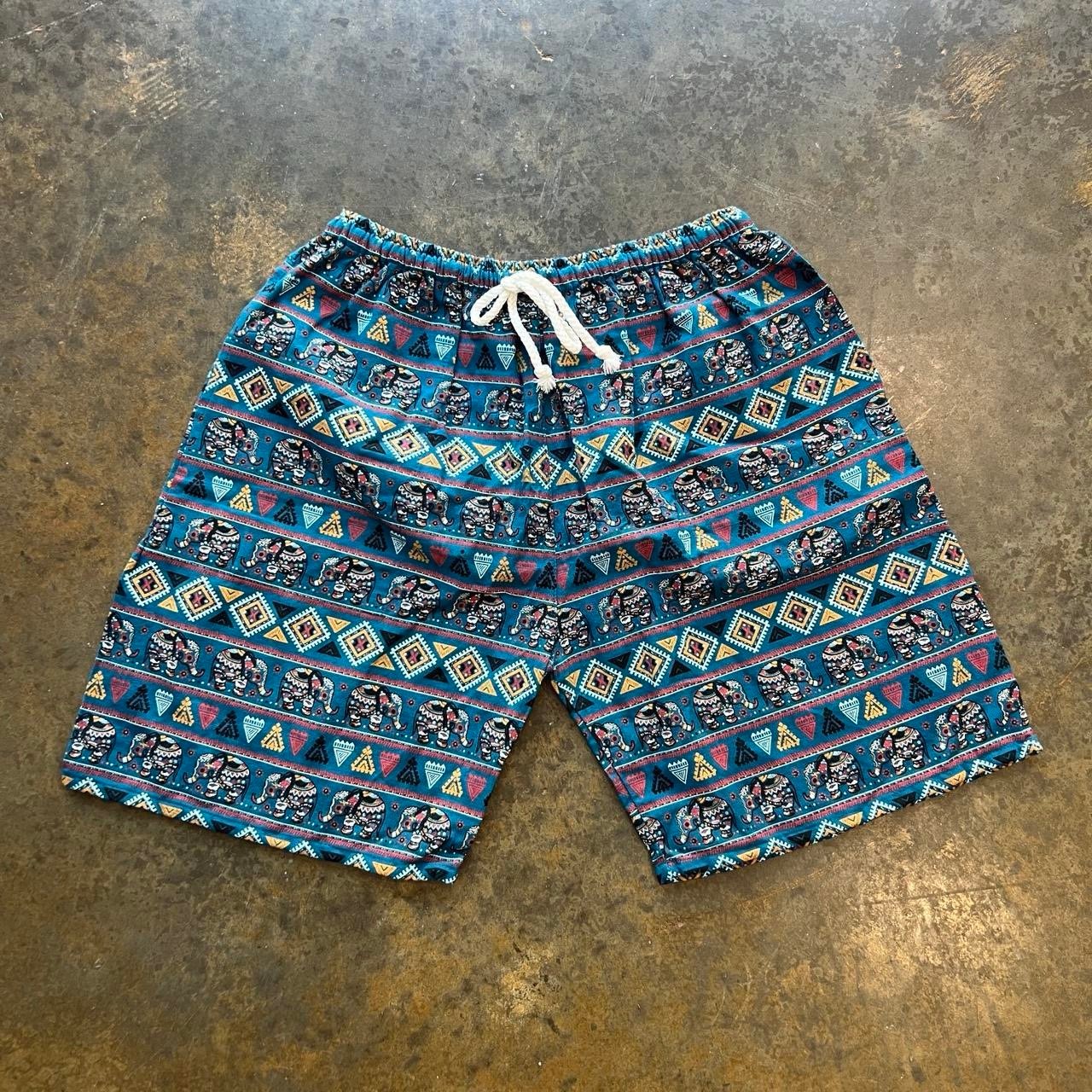 Vintage Thai Elephant Shorts • fit like size 30”