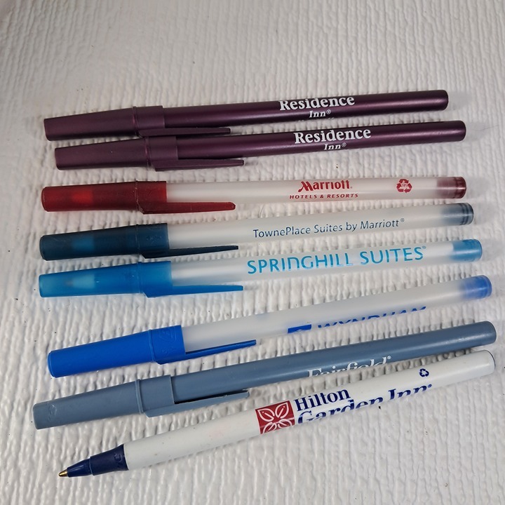 Hotel pen set 8 Residence Inn Marriott Towneplace Wyndham Fairfield Hilton Inn