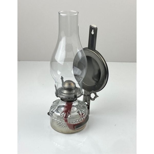 Vtg Antique Eagle Oil Kerosene Hurricane Lamp Adjustable Reflector w Wall Mount