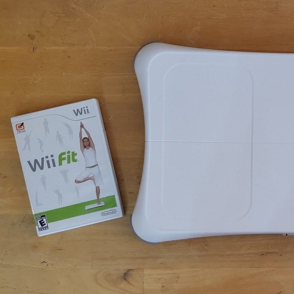 Wii Fit & Wii Fit Game - Like New!