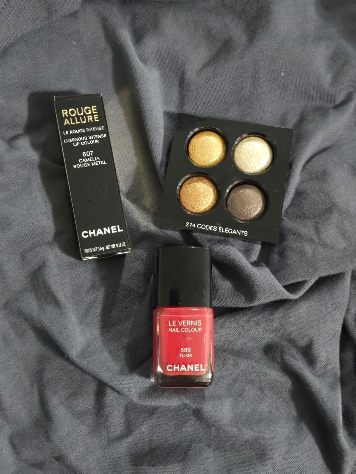 Chanel lot