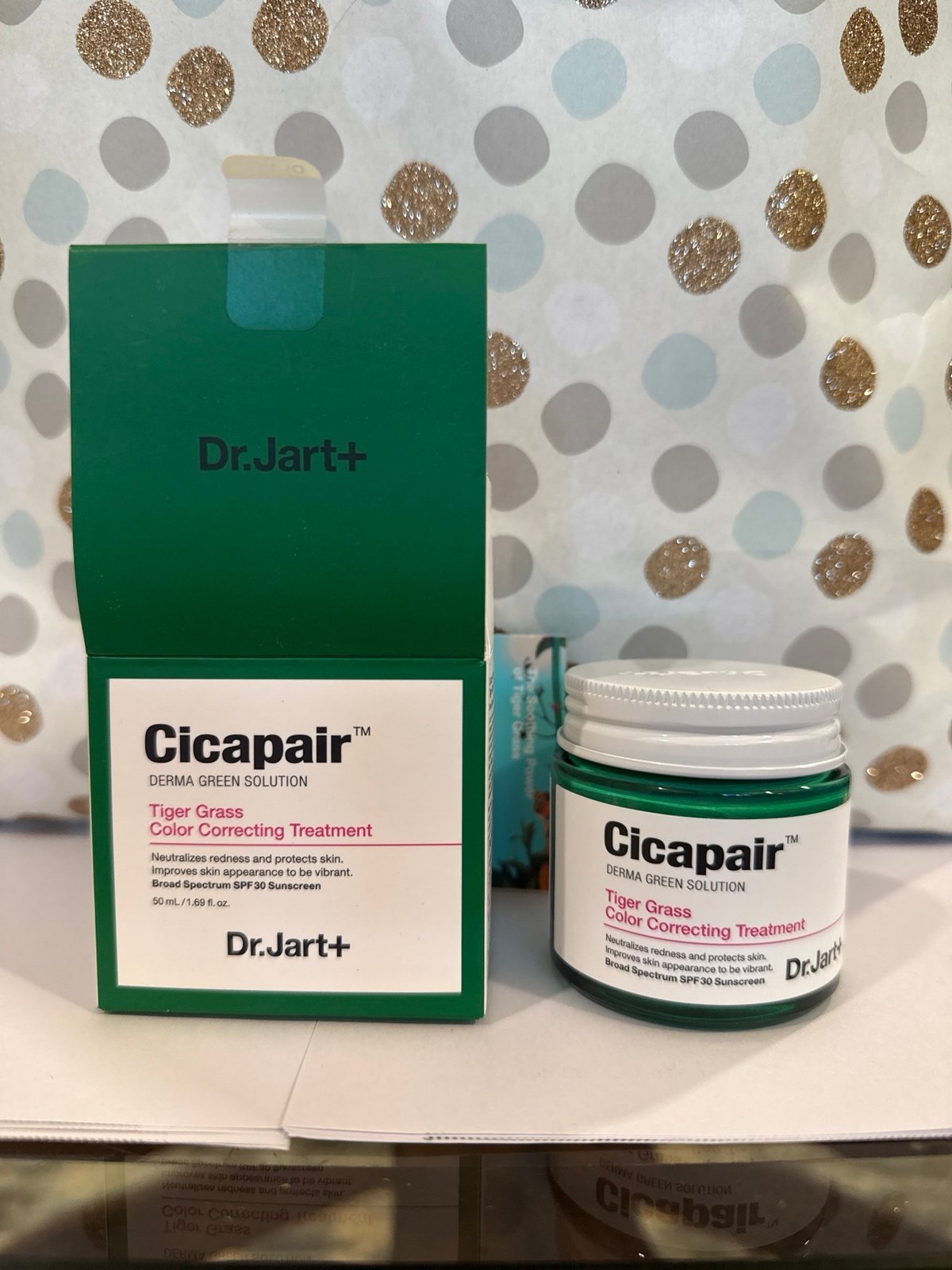 Dr Jart cicapair tiger grass color correcting treatment