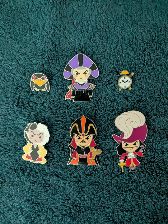 Villain's Park Edition Mystery Pins, Tiny Kingdom