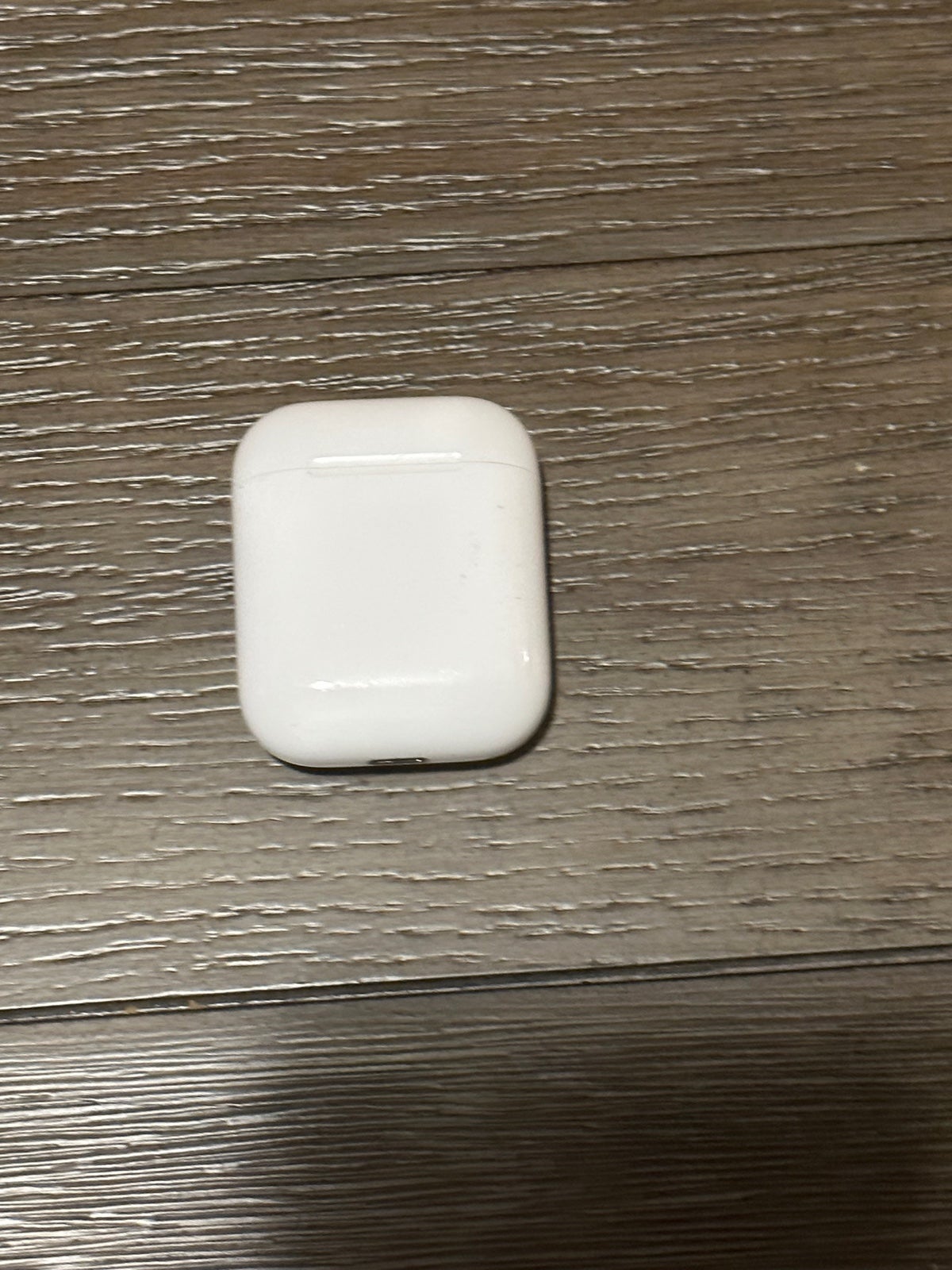 Apple AirPods Charging Case