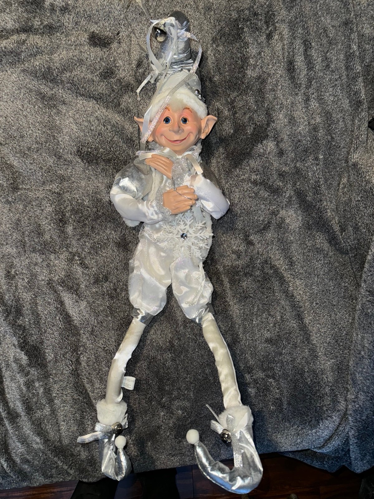 Christmas white snowflake raz imports poseable elf