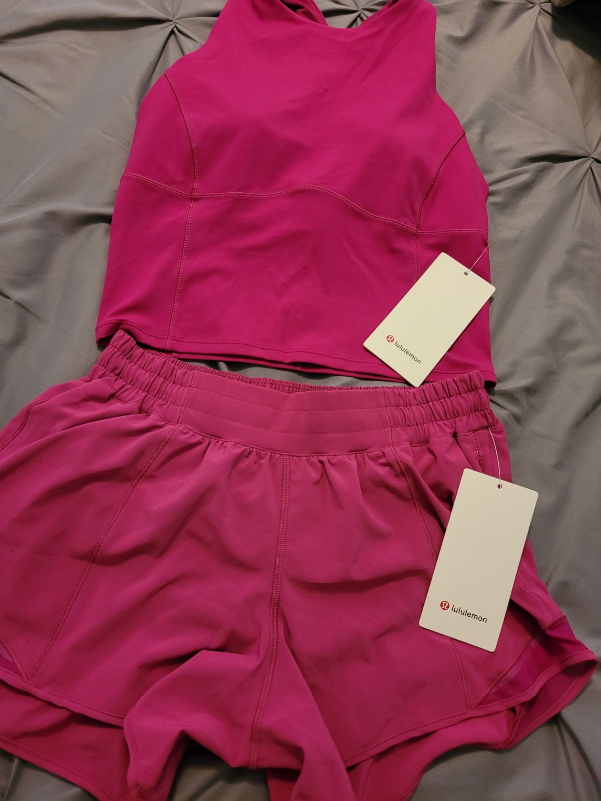 lululemon hotty hot shorts 8